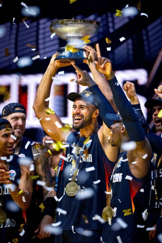eurobasket winners with trophy