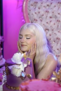 1xBet hosted an exclusive party for top partners featuring Eva Elfie