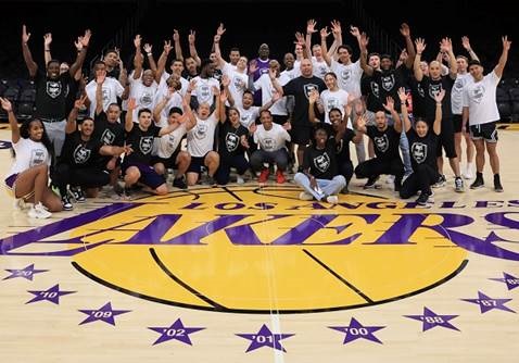 LOS ANGELES LAKERS & PECHANGA HONOR SO CAL MILITARY  BY HOSTING BASKETBALL CLINICS WITH LAKERS LEGENDS