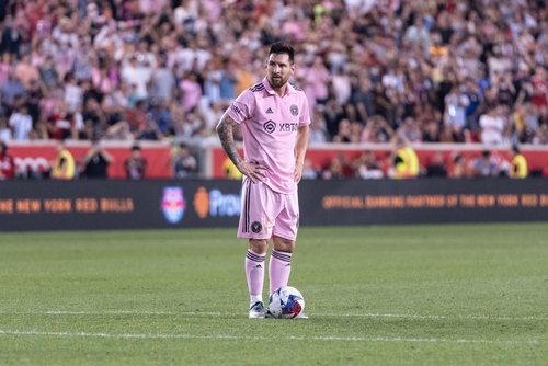 lionel,messi,(10),of,inter,miami,prepares,to,perform,direct