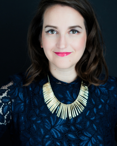 leah mayo headshot