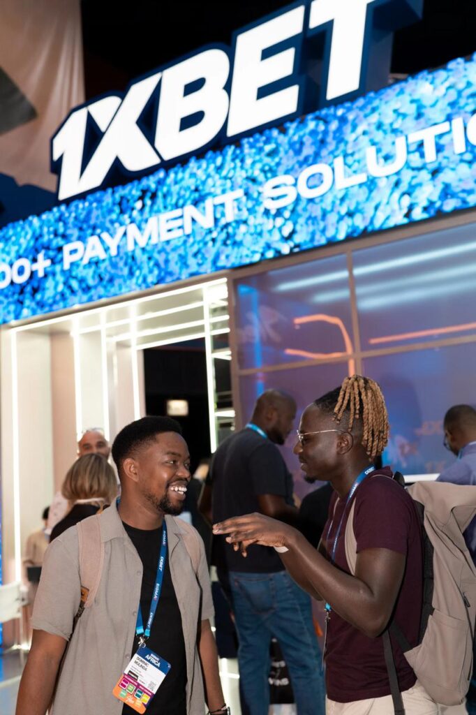 photo 5296459099002312515 y