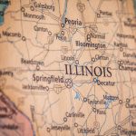 closeup,selective,focus,of,illinois,state,on,a,geographical,and